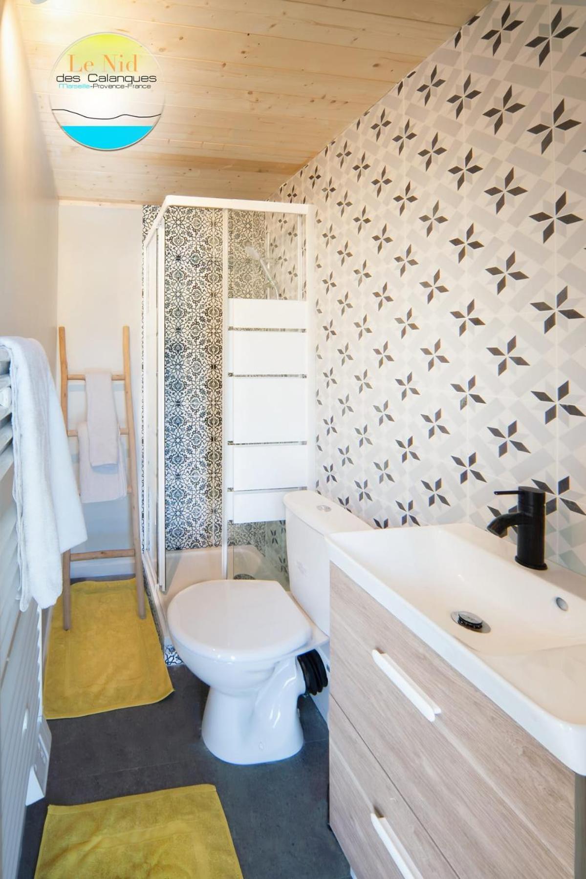 Le Nid Des Calanques Et Son Jacuzzi Apartment Marseille Luaran gambar